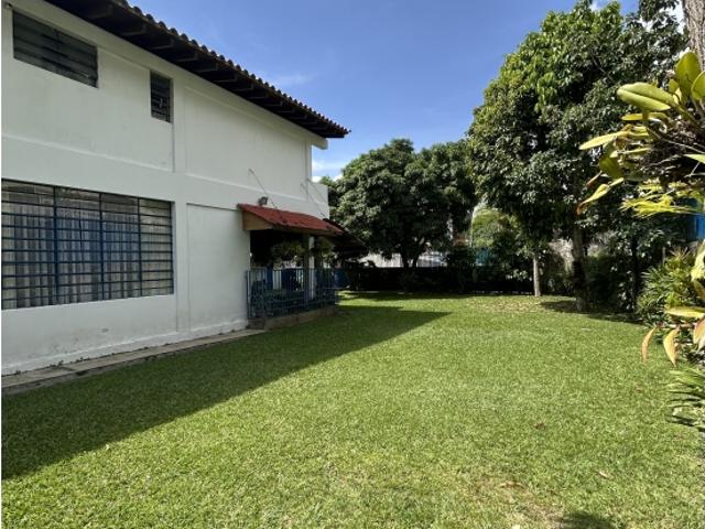 Casa en venta en Los Chorros, Miranda