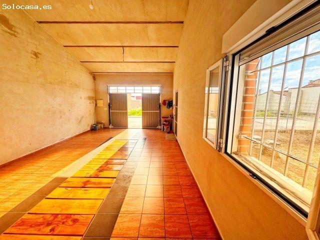 Local Comercial en venta en Olivares De Duero, Castilla y León