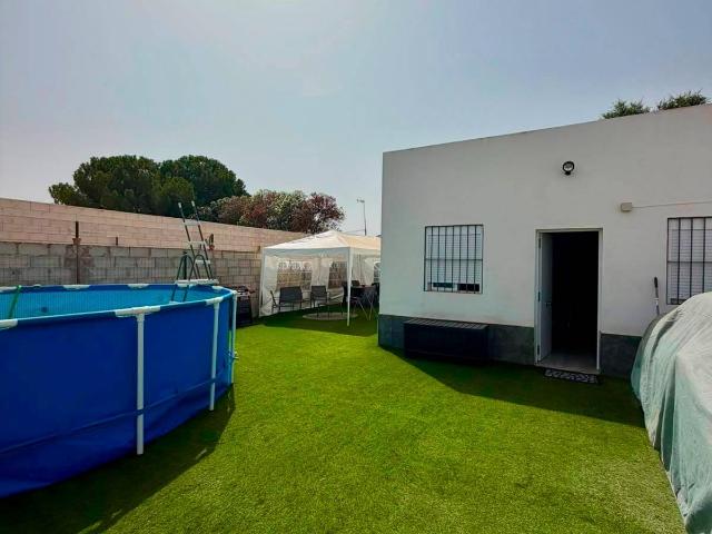 Chalet en venta en Barriada Juan de la Cosa, Dos Hermanas