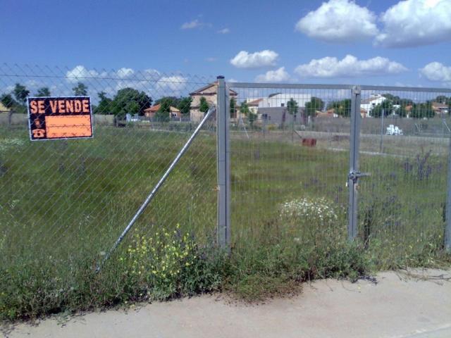 Terreno en venta en Chiloeches, Urbanización Medina Azahara