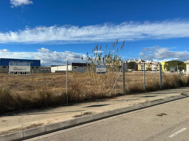 Terreno en venta en L'alcúdia, les Comes