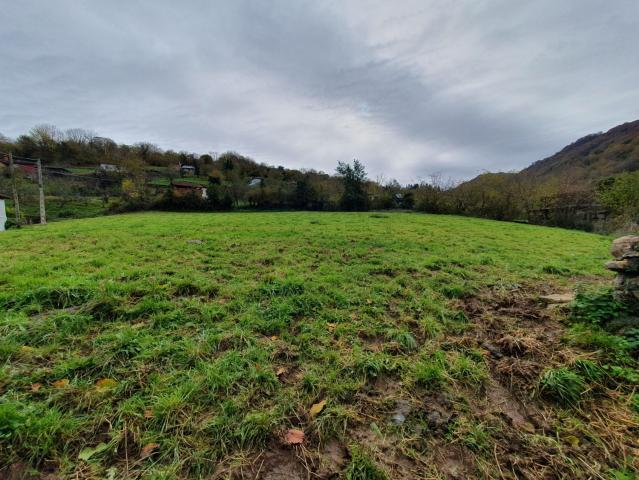 Terreno en venta en Grado, Asturias