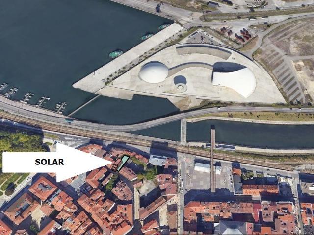 Terreno en venta en Avilés, La Magdalena