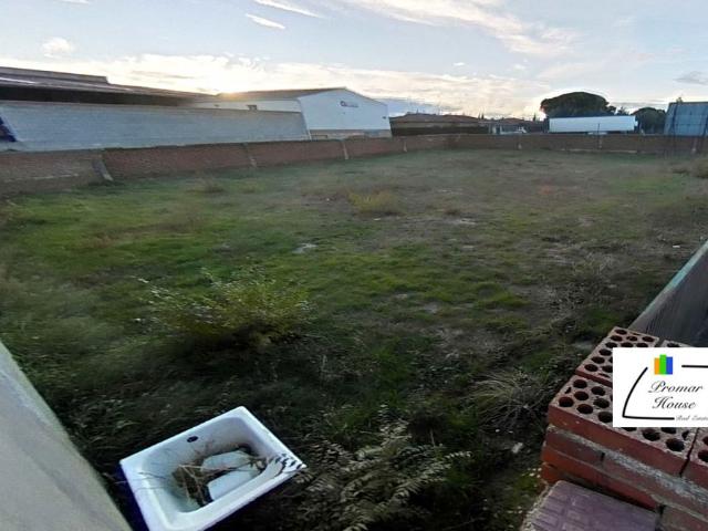 Terreno en venta en San Pedro Del Arroyo, Castilla y León