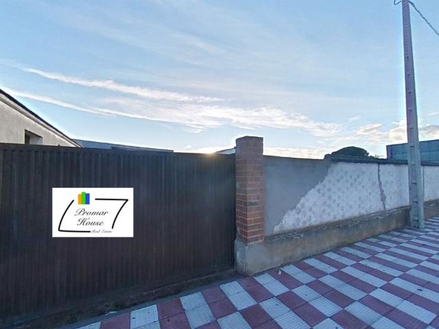 Terreno en venta en San Pedro Del Arroyo, Castilla y León