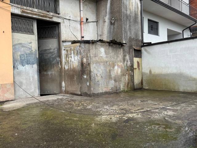 Box in affitto a Lavina, Aci Sant'antonio