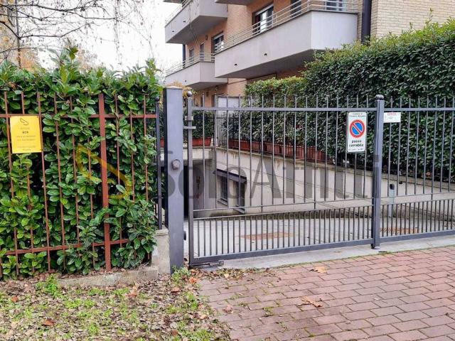 Box in affitto a Zona Omogenea Milano Nord, Cinisello Balsamo