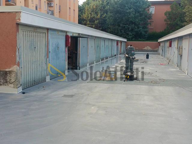 Box in affitto a San Giuliano Monzese, Cologno Monzese