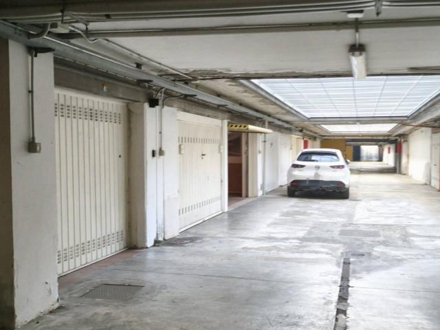 Box in affitto a San Faustino-Madonnina-Quattroville, Modena