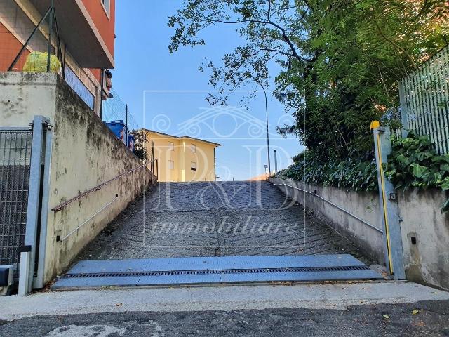 Box in vendita a Zona Ovest, Brescia
