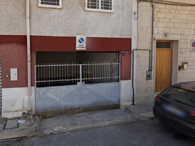 Box in vendita a Puglia, Bari