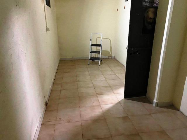 Box in vendita a Puglia, Bari