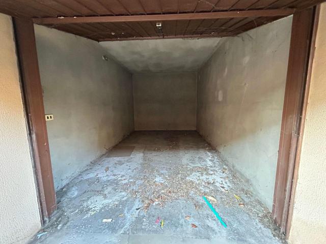 Box in vendita a Casa Nissolo, Castel San Giovanni