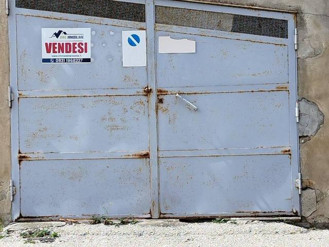 Box in vendita a Vignalonga, Floridia