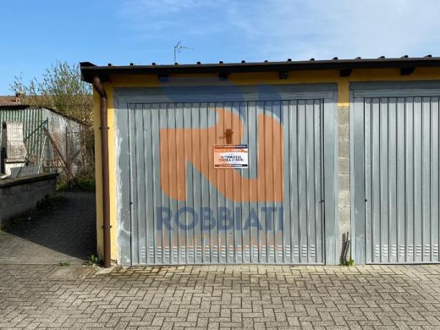 Box in vendita a Garlasco, Lombardia