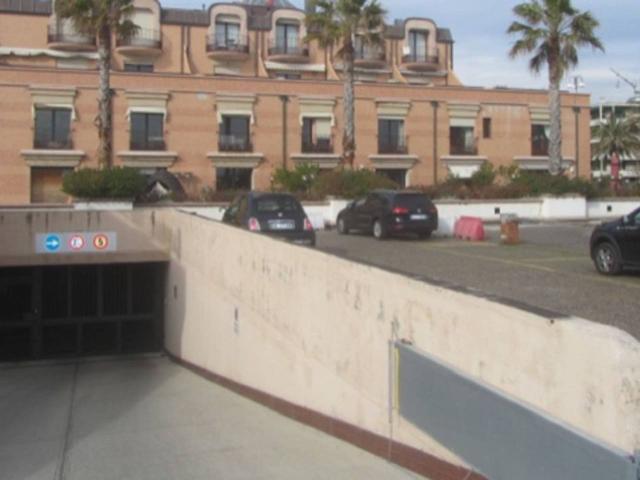 Box in vendita a Medio Levante, Serra Riccò
