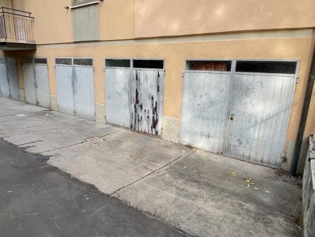 Box in vendita a Nuovo Circondario Imolese, Imola