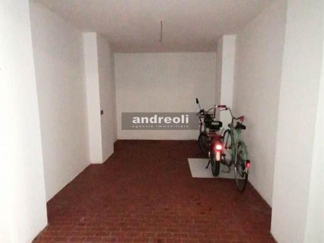 Box in vendita a Marche, Ancona