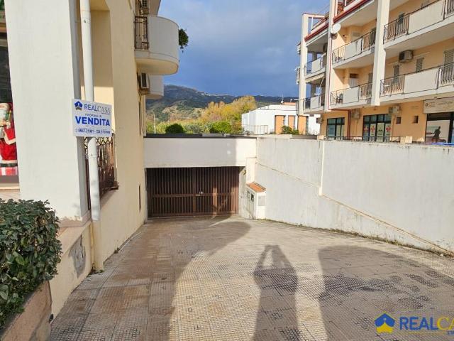 Box in vendita a Calabria, Catanzaro