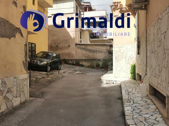 Box in vendita a Napoli