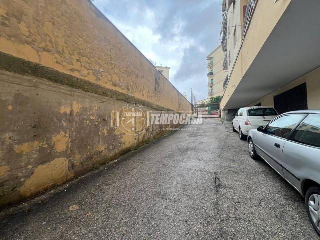 Box in vendita a Municipalità 10, Napola