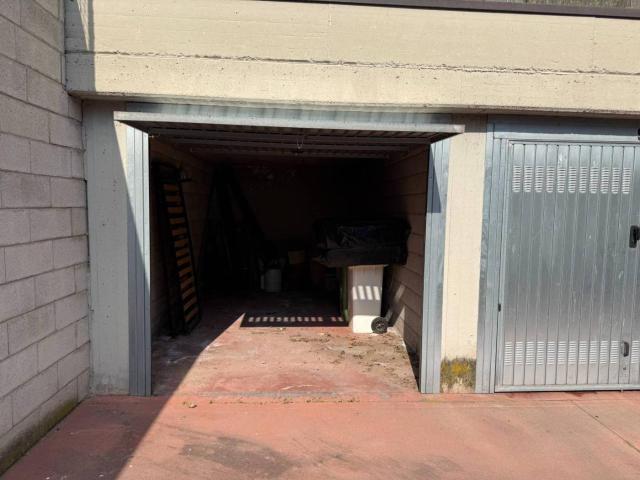 Box in vendita a Rozzano, Lombardia