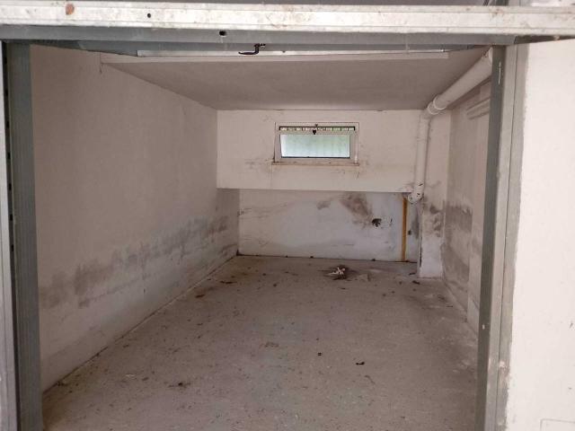 Box in vendita a Monticchio, Sermoneta