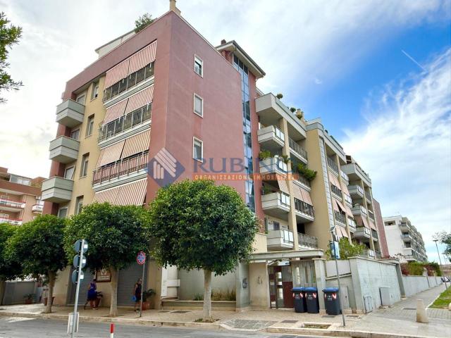 Box in vendita a Puglia, Barletta-andria-trani