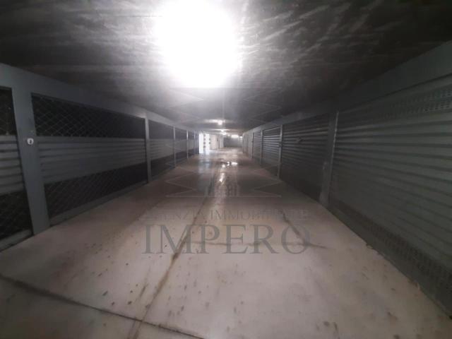 Box in vendita a Vallecrosia, Liguria