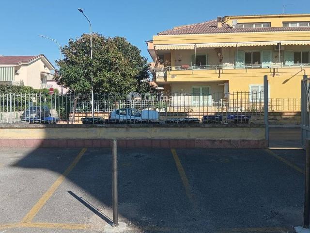 Box in affitto a Acerra, Campania