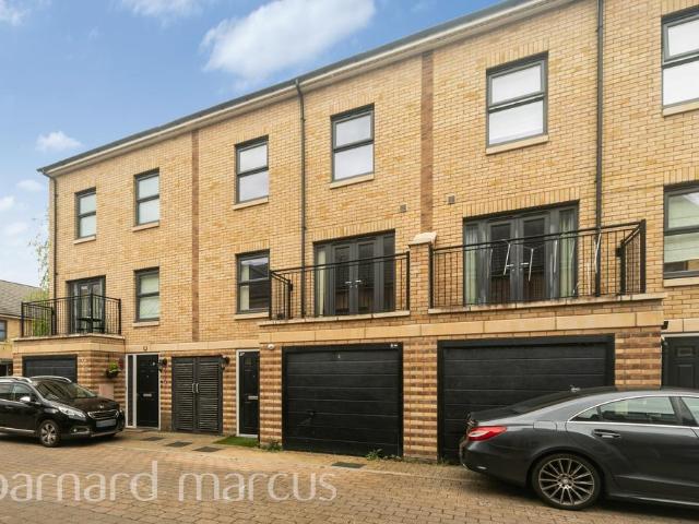 House for rent in Hackbridge, Greater London