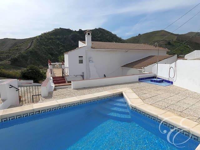 Villa en venta en Benamargosa
