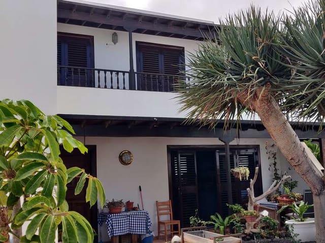 Chalet en venta en Costa Teguise, Teguise