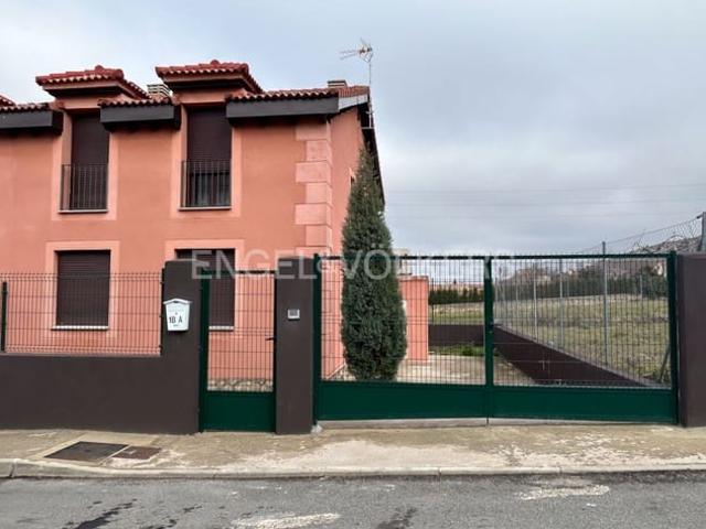 Villa en venta en Otero De Herreros