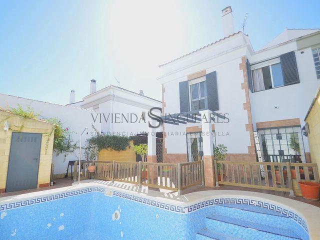 Chalet en venta en Palomares del Río, Sevilla