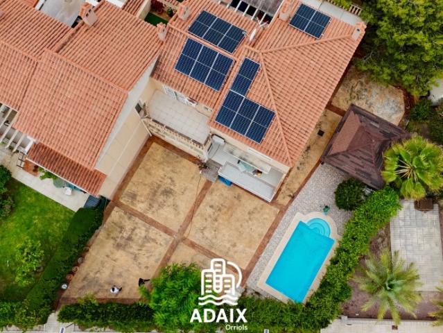 Chalet en venta en Platja de Mutxavista, l'Alacantí