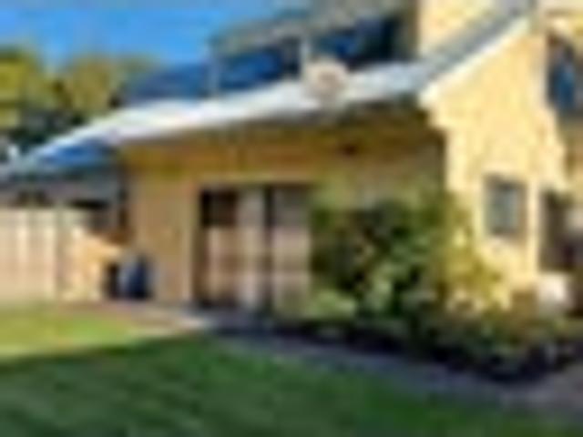 House for rent in Paremoremo, Oroua County