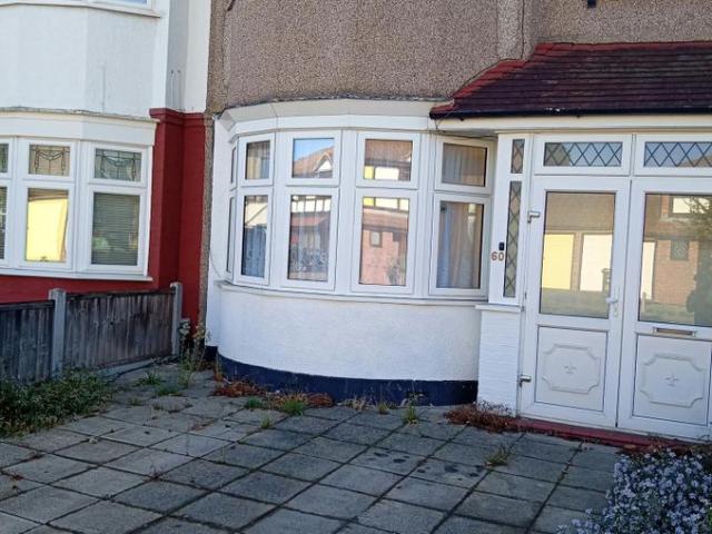 House for rent in London Borough of Redbridge, Greater London