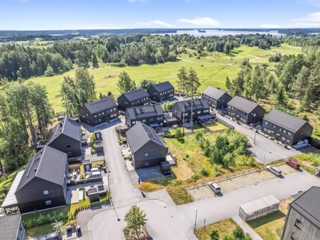 Villa till salu i Upplands Bro, Stockholm