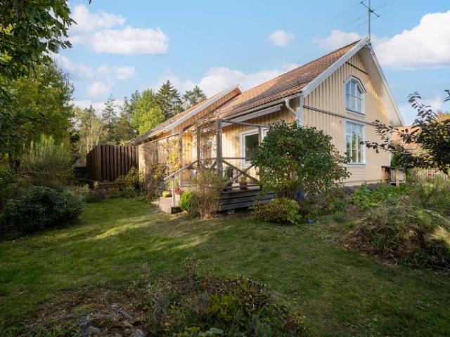 Villa till salu i Huddinge, Stockholm