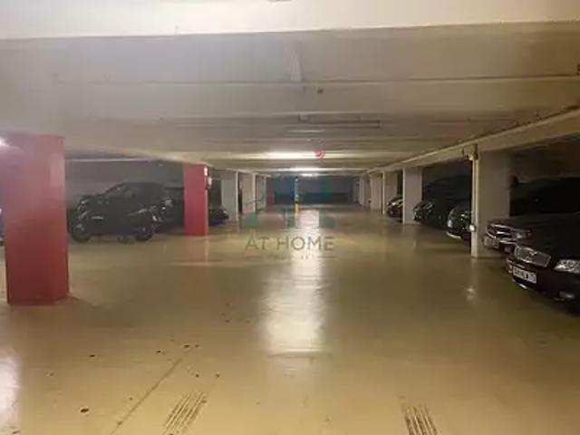 Garage vente à Paris, Île-de-France