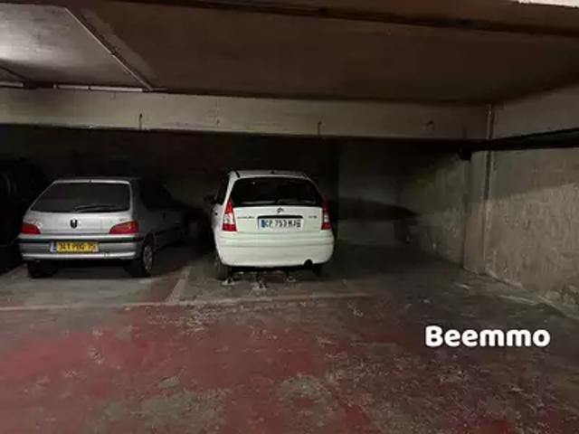Garage vente à Paris, Île-de-France