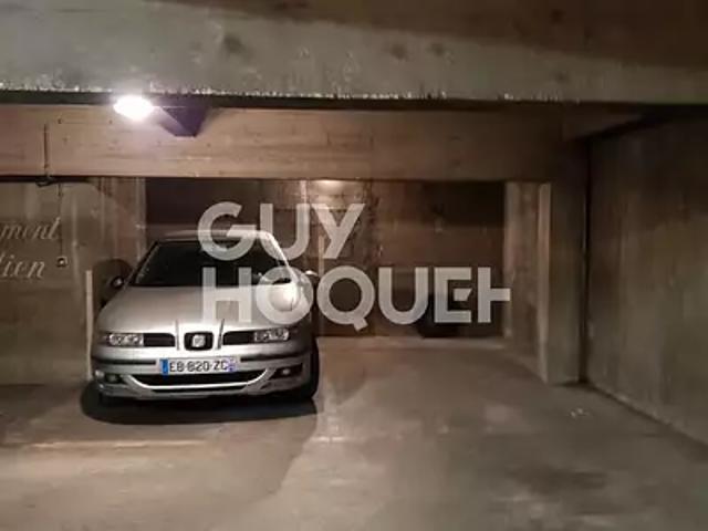 Garage vente à Paris, Île-de-France