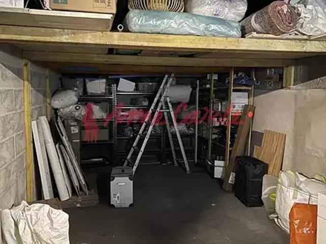 Garage vente à Paris, Île-de-France