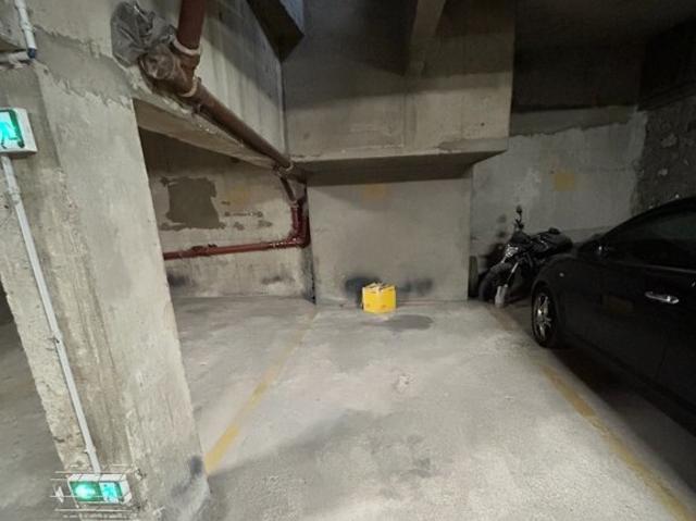Garage vente à Paris