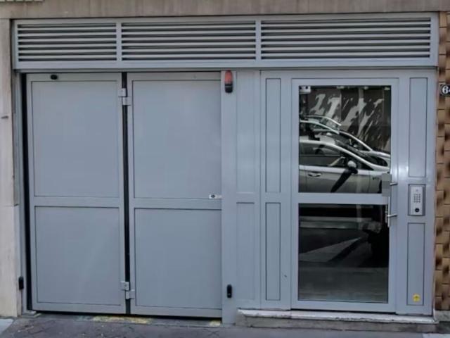 Garage vente à Paris, Île-de-France