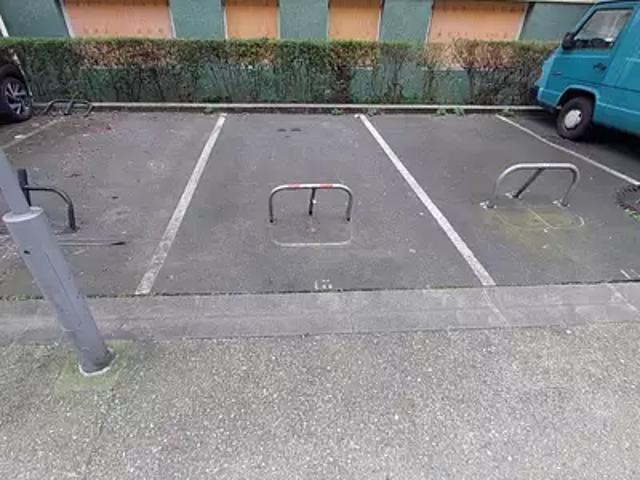 Garage vente à Paris, Île-de-France