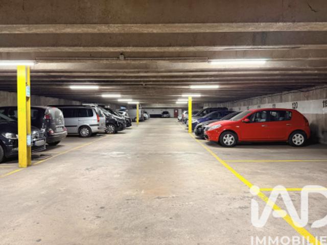 Garage vente à Paris, Île-de-France