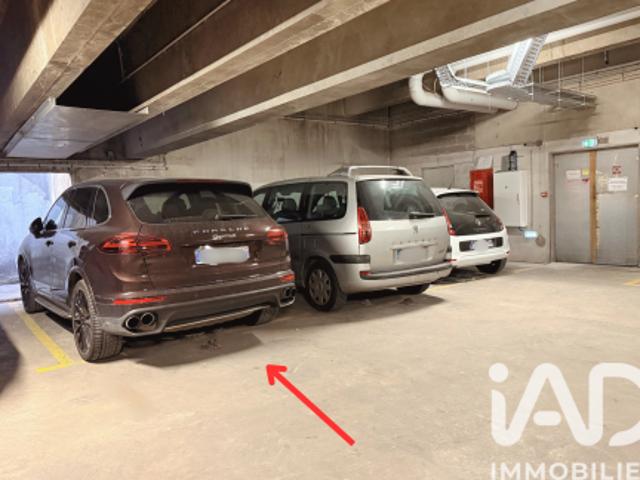 Garage vente à Paris, Île-de-France