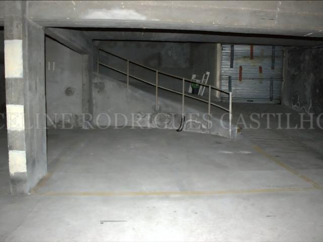 Garage vente à Paris, Île-de-France